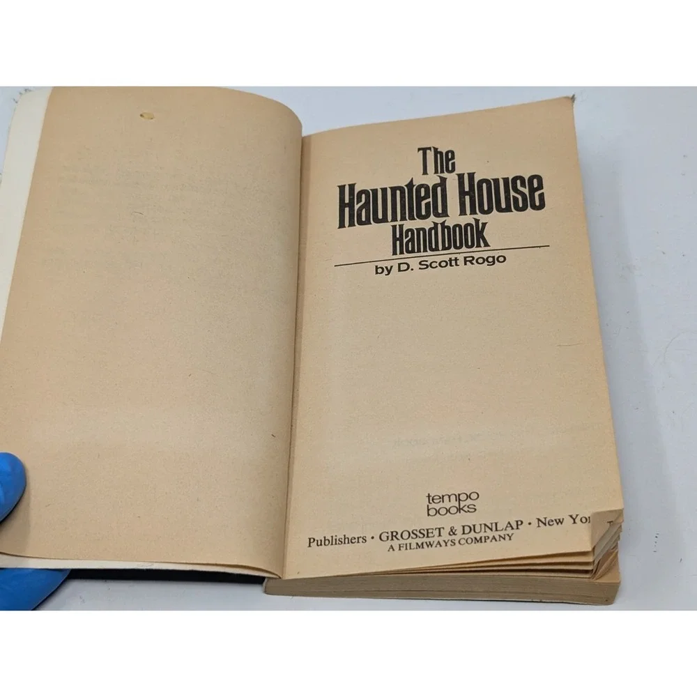 Haunted House Handbook by D. Scott Rogo Ghosts Occult Supernatural Book 1978 VTG